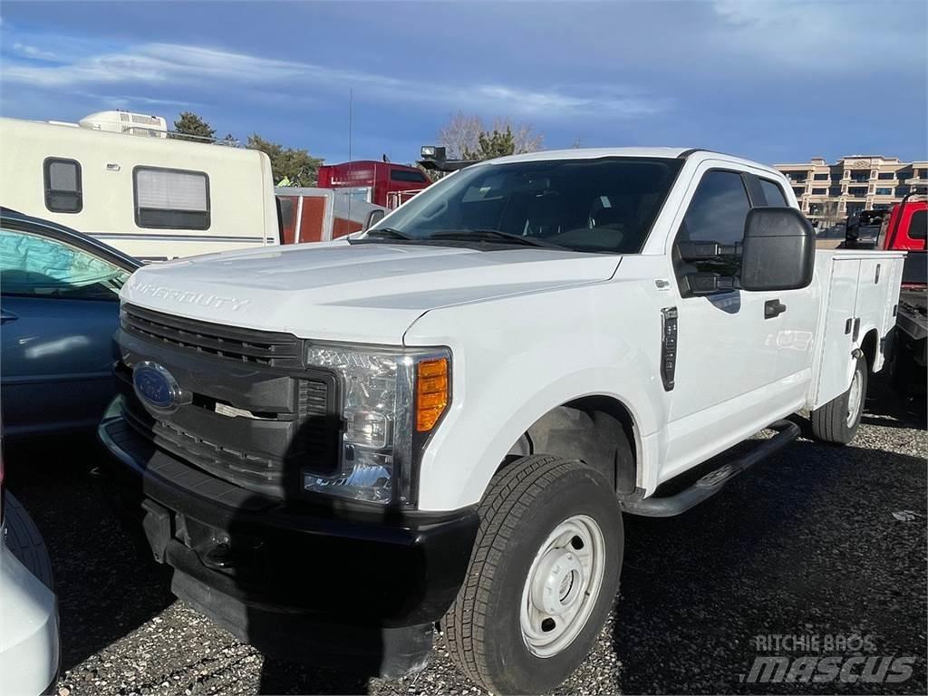 Ford F250 救援車