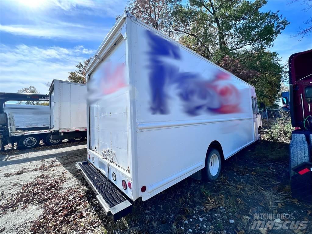Ford F59 貨箱式卡車