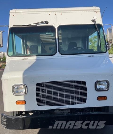 Ford P1000 F59 貨箱式卡車