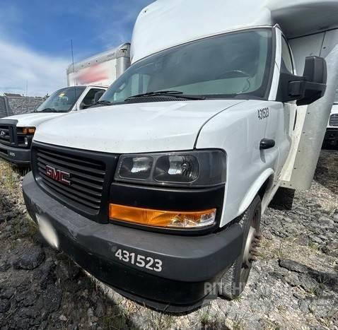 GMC Savana 4500 貨箱式卡車