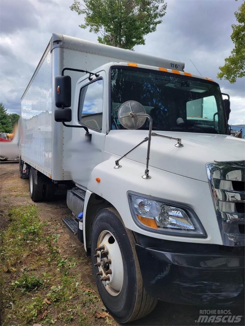 Hino 268 貨箱式卡車