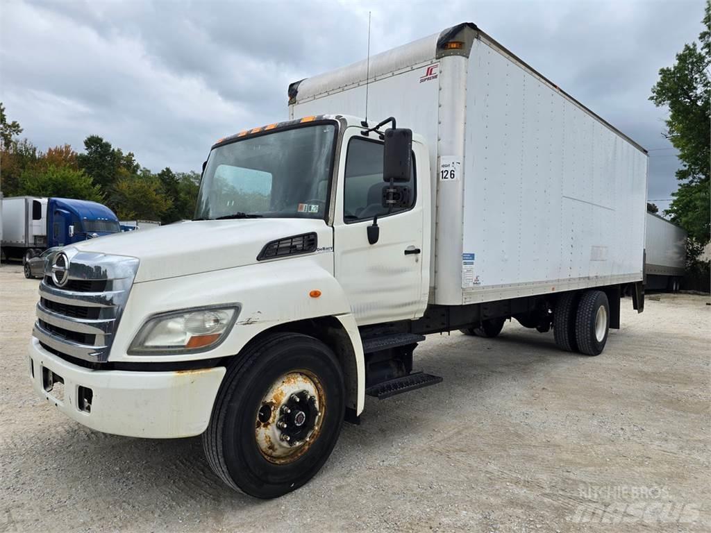 Hino 268 貨箱式卡車