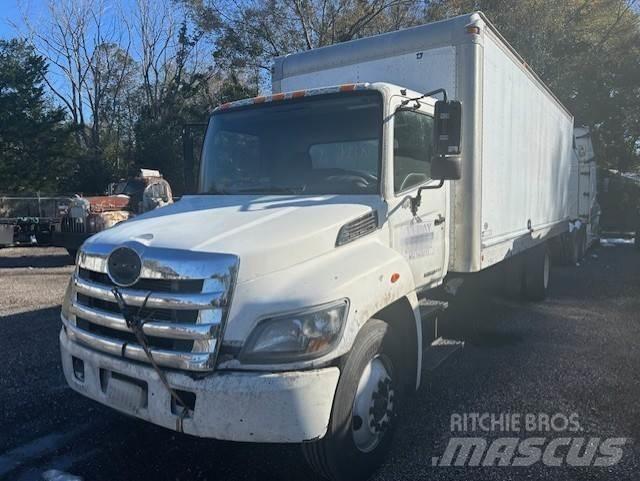 Hino 268 貨箱式卡車