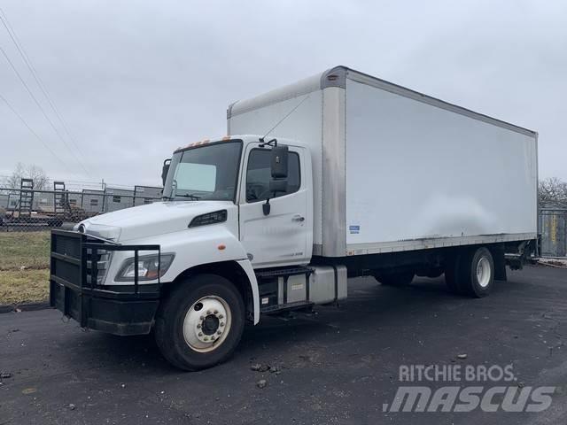Hino 268 貨箱式卡車