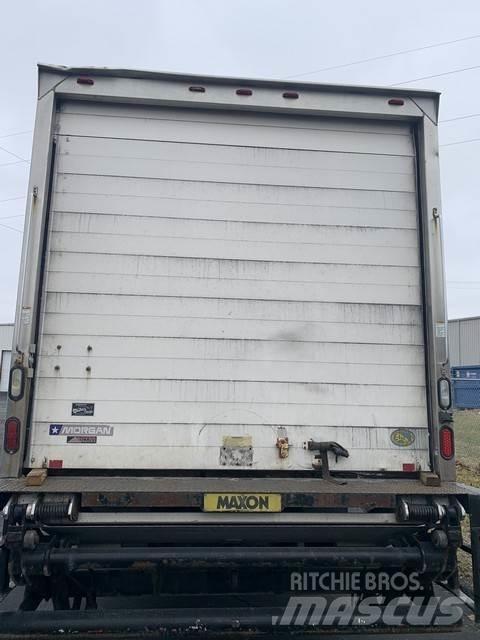 Hino 268 貨箱式卡車