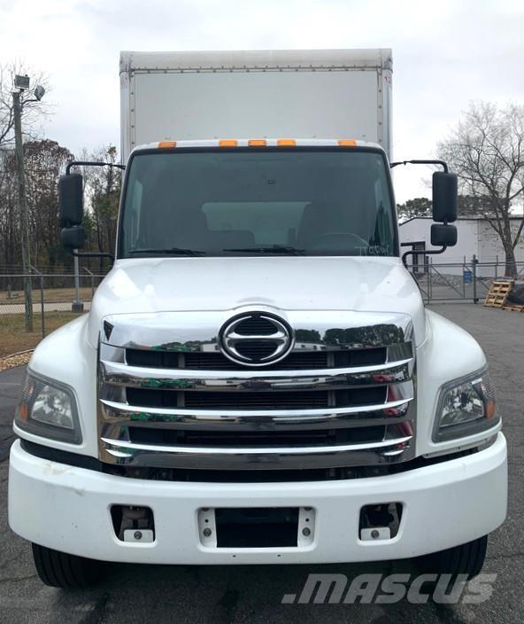 Hino 268A 貨箱式卡車