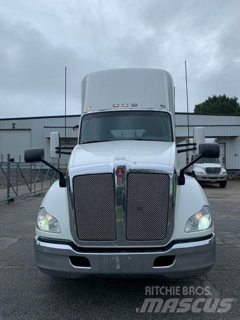Kenworth T680 曳引機組件