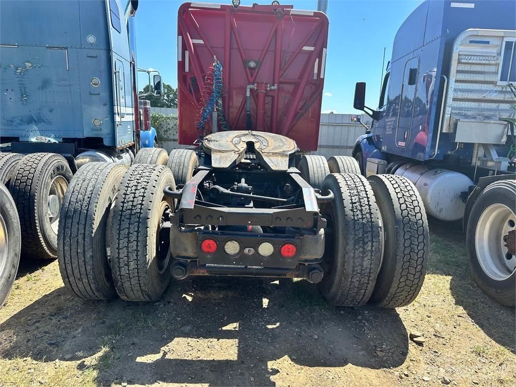 Kenworth T800 曳引機組件
