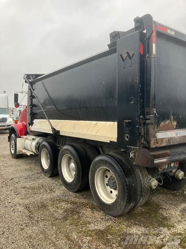 Kenworth T800 傾卸式卡車