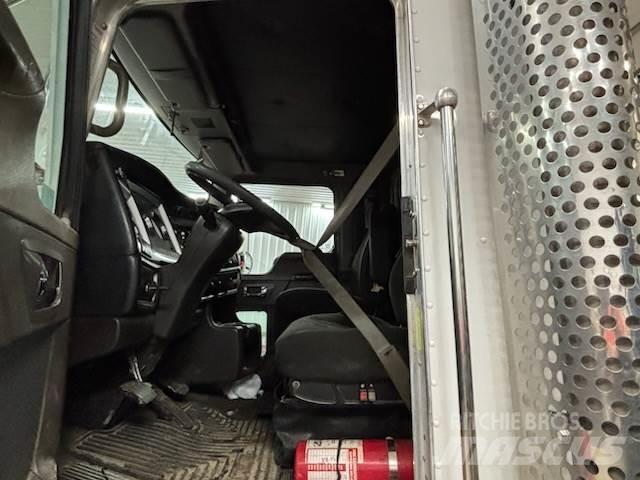 Kenworth T800W 曳引機組件