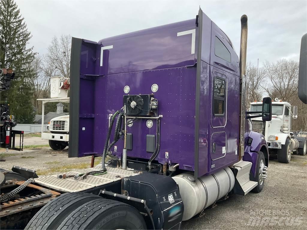Kenworth T880 曳引機組件