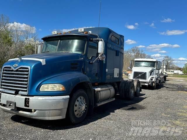 Mack CXN613 曳引機組件