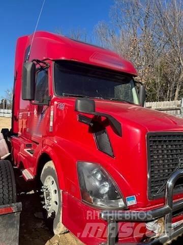 Volvo VNL64T670 曳引機組件