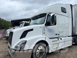 Volvo VNL64T780 曳引機組件