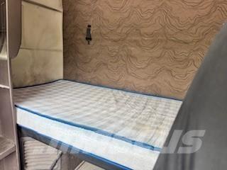 Volvo VNL64T780 曳引機組件