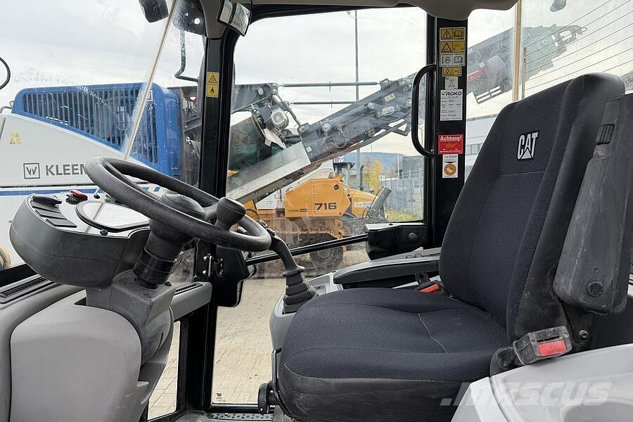 CAT 906 M 輪胎式裝載機