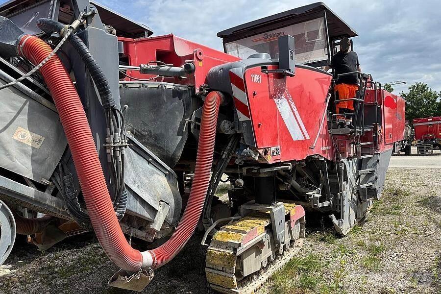 Wirtgen W 250 瀝青冷銑刨機/銑床