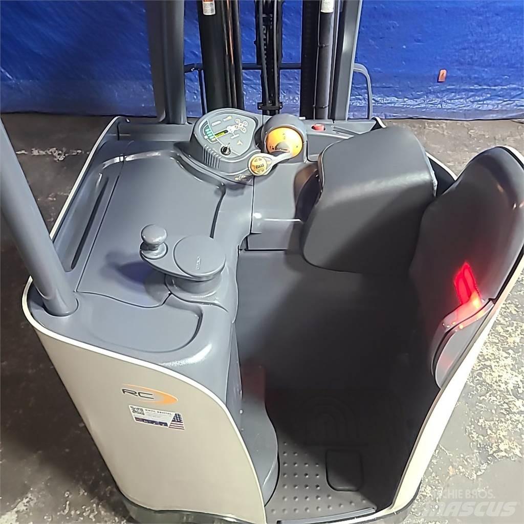 Crown RC5530-30 電動堆高機