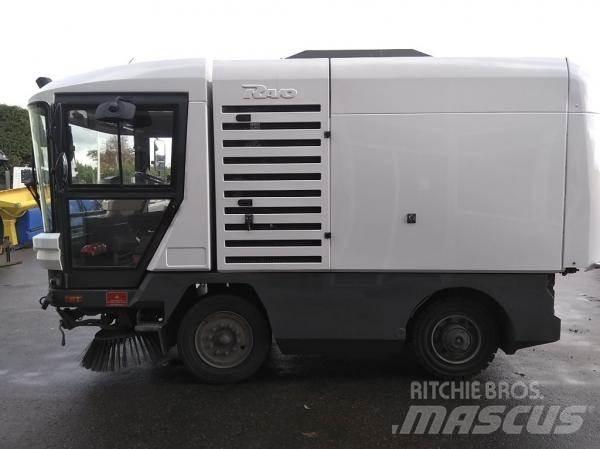 Ravo 530STH 掃倉機