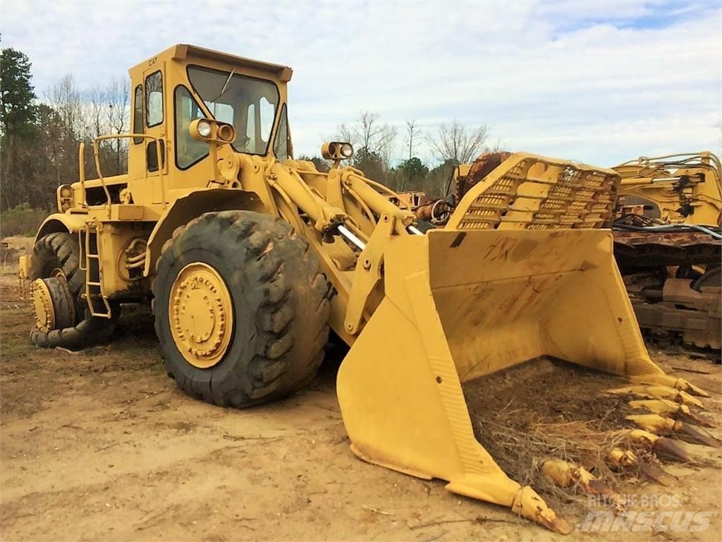 CAT 988 輪胎式裝載機