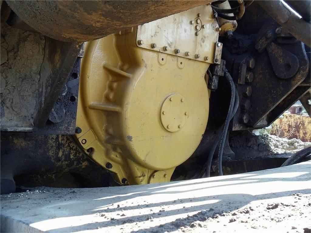 CAT D10N 履帶推土機
