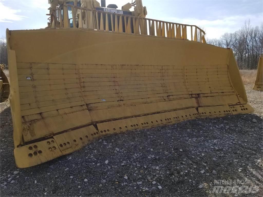 CAT D11N 履帶推土機