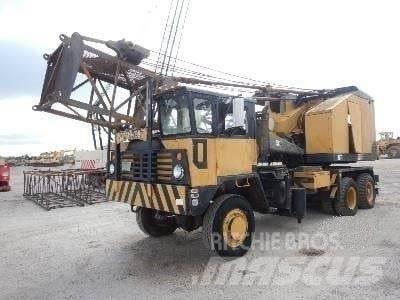 Northwest 25 起重機卡車