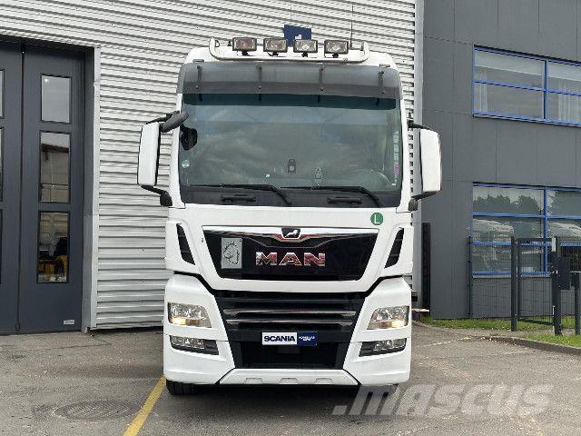 MAN TGX 曳引機組件