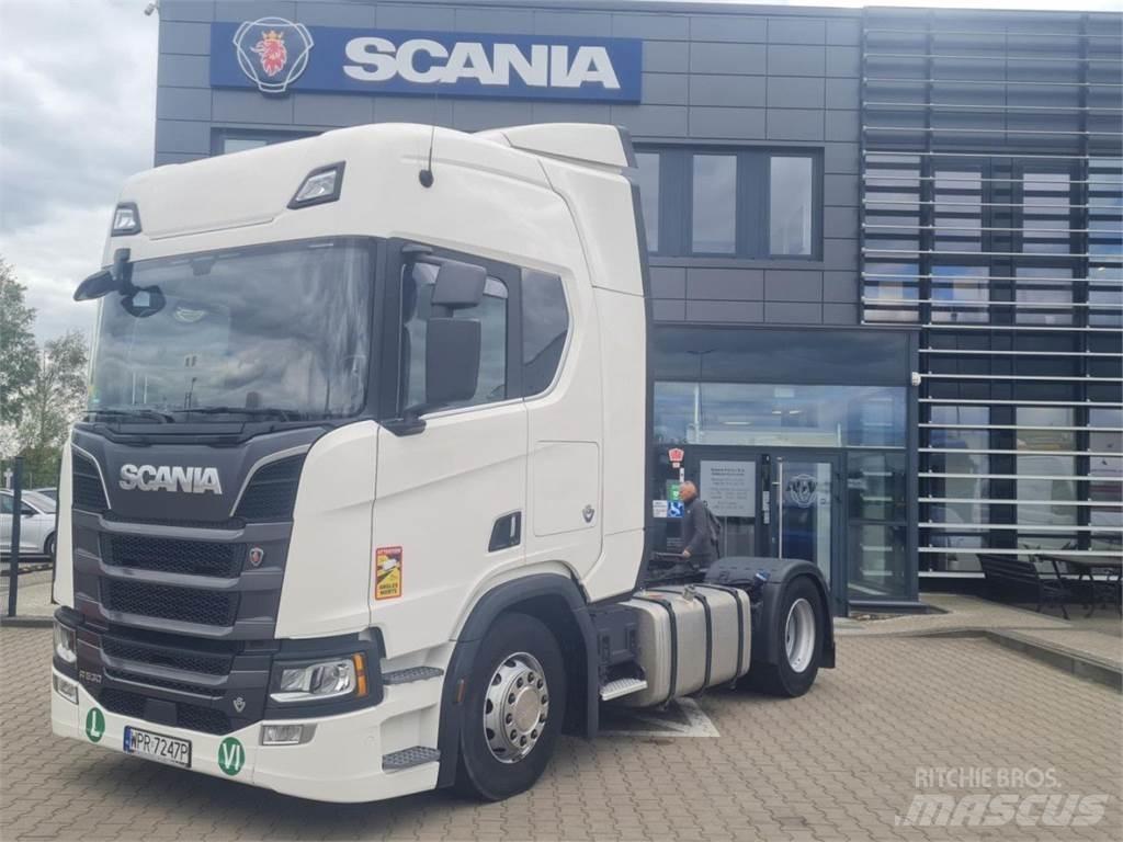 Scania R530 V8 曳引機組件