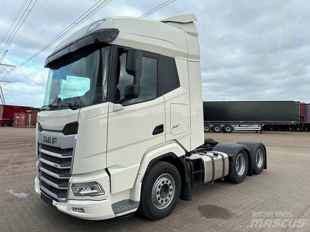 DAF XF 530 6x2 曳引機組件