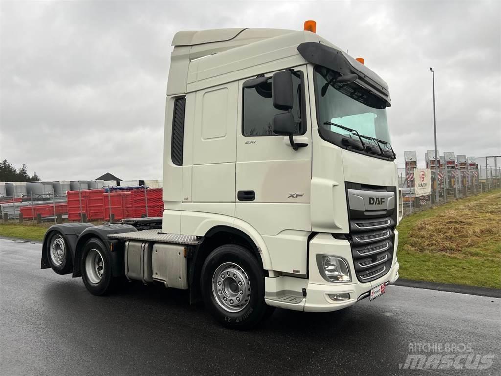 DAF XF 530 6x2 FTR 曳引機組件