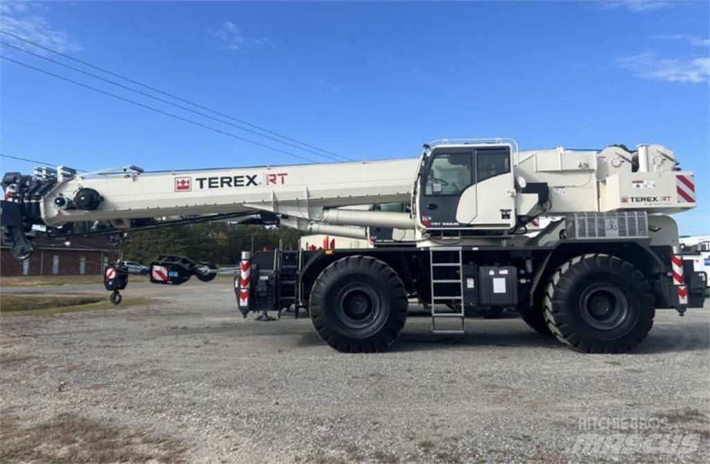 Terex  越野起重機