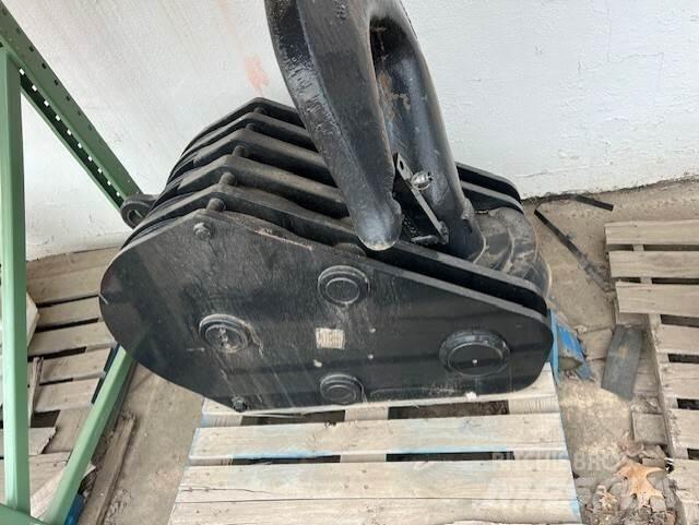 Terex  起重機組件和設備