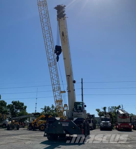 Terex RT 555 越野起重機