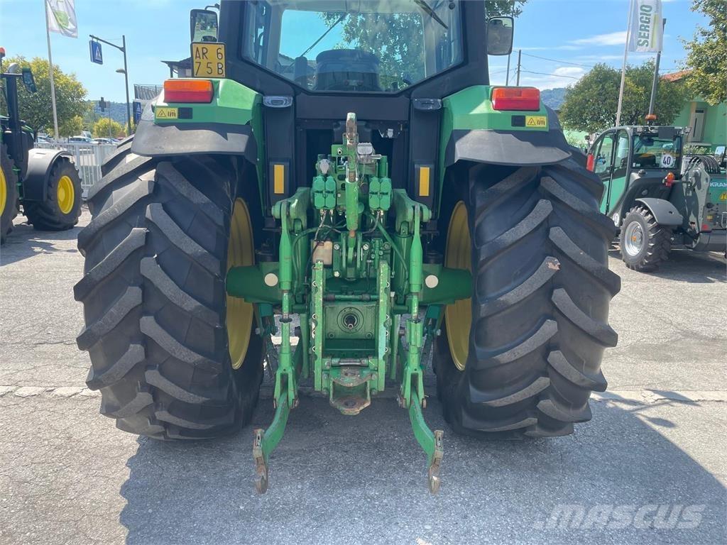 John Deere 6810 曳引機