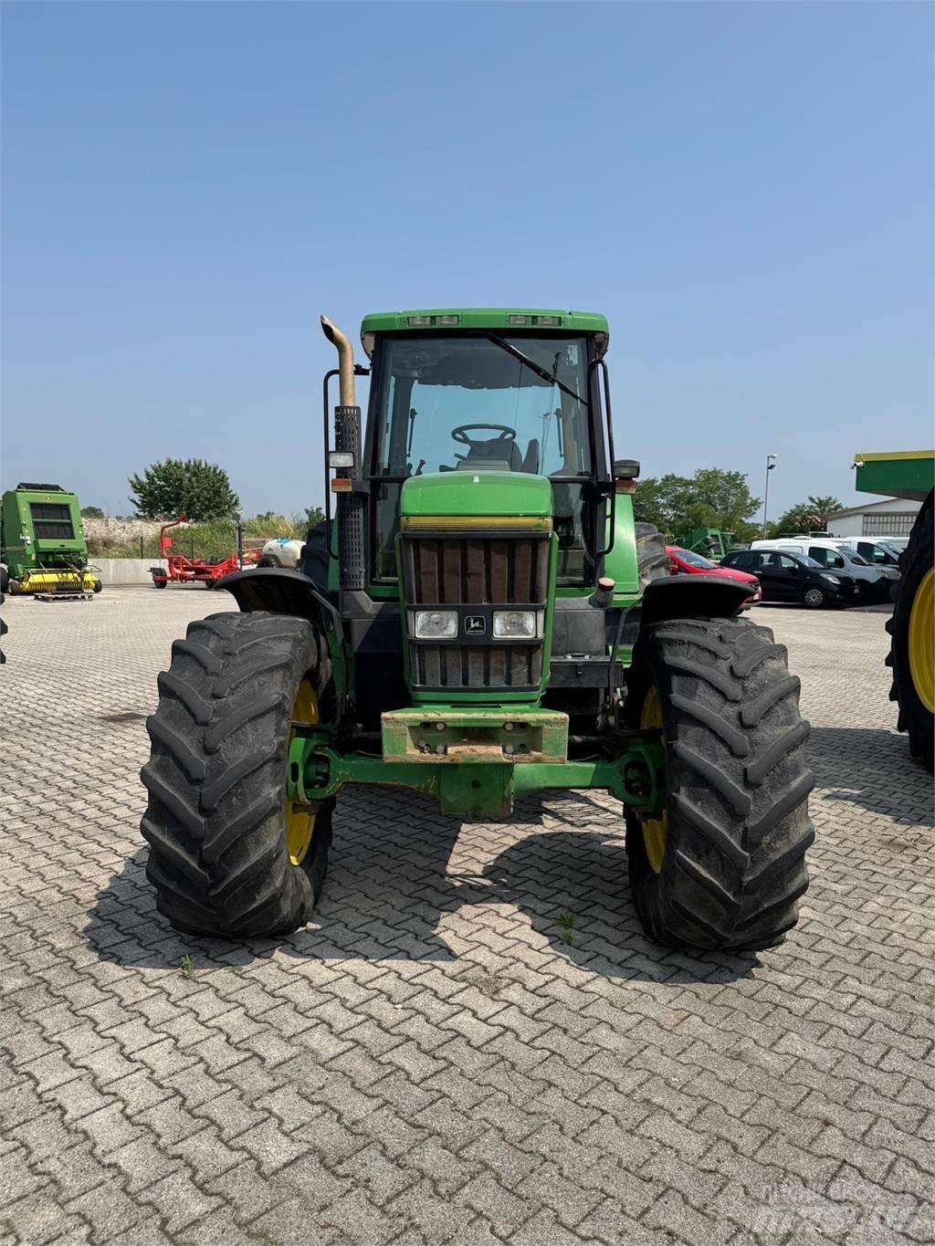 John Deere 7800 曳引機