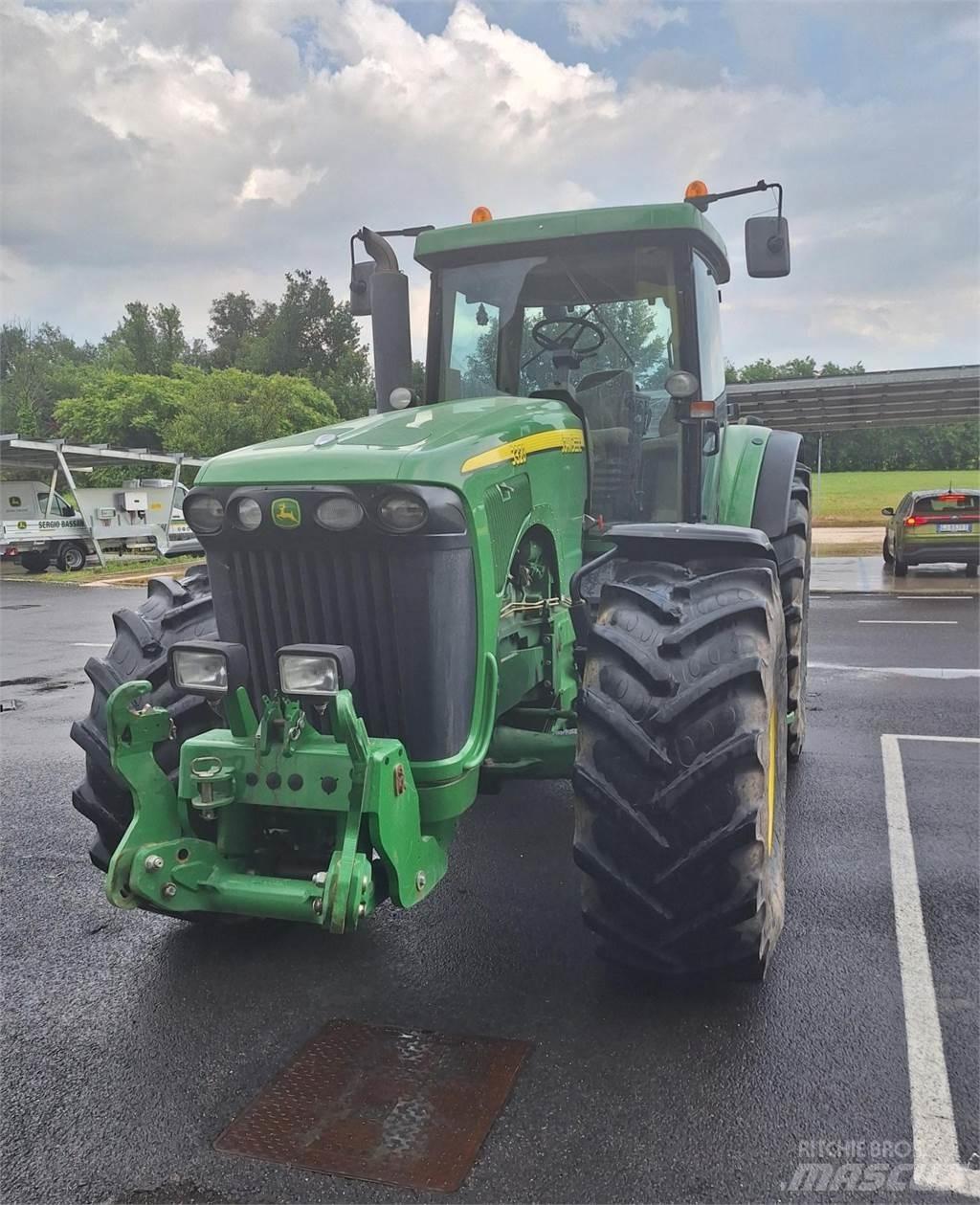John Deere 8320 曳引機