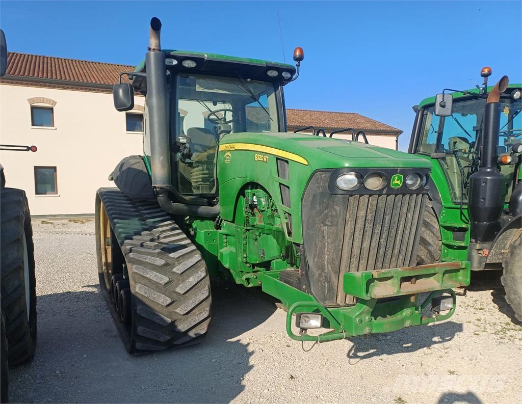 John Deere 8320 RT 曳引機