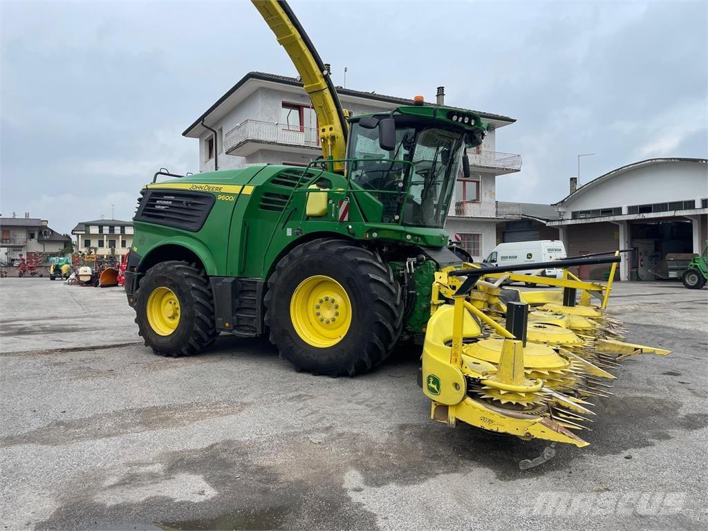 John Deere 9600i Forage harvesters