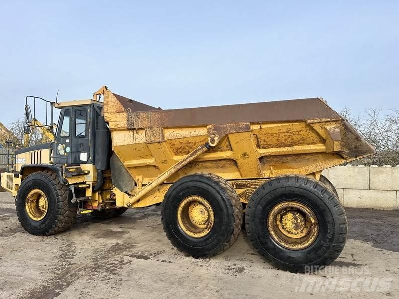 Bell B25C 鉸接式起吊車