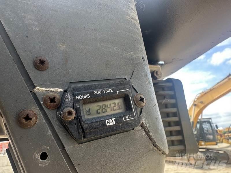 CAT 236B 其他