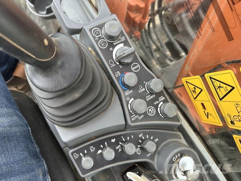 Hitachi ZX130 履帶式 挖土機/掘鑿機/挖掘機