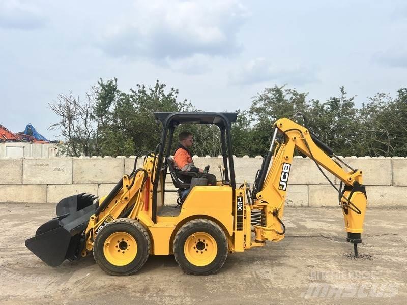 JCB 1CX 反鏟裝載機
