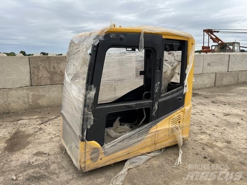 Komatsu PC130-8 其他