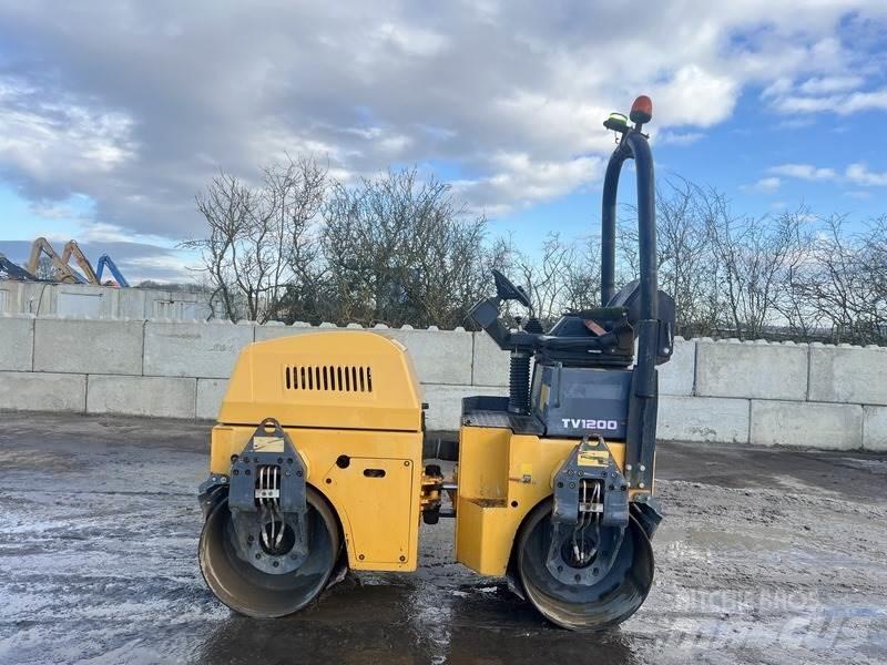 Mecalac TV1200 雙輪滾壓機