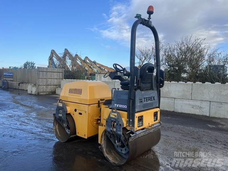 Mecalac TV1200 雙輪滾壓機