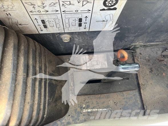 CASE 430 滑移轉向裝載機