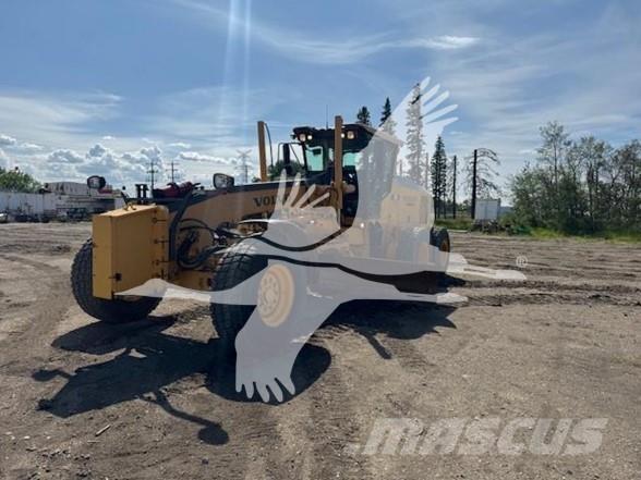 Volvo G976 平土機
