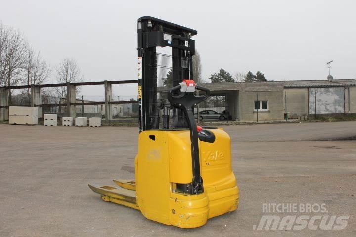 Yale MS12AC 行走控制式堆積機