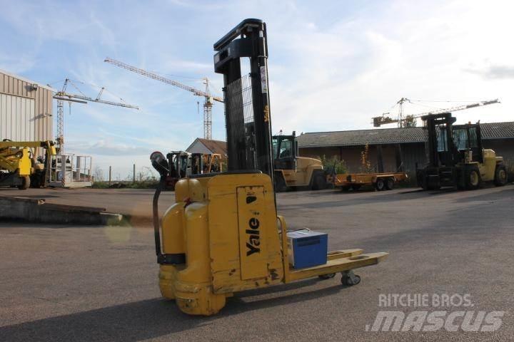 Yale MS14AC 行走控制式堆積機